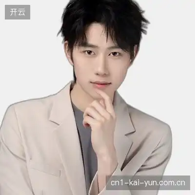 傅鑫